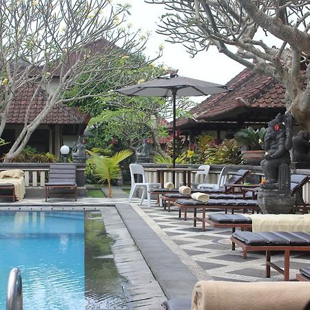 Sagitarius Inn Ubud Esterno foto