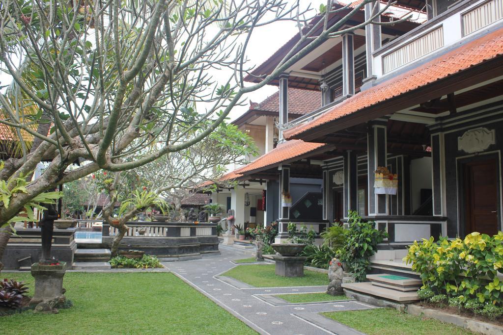 Sagitarius Inn Ubud Esterno foto