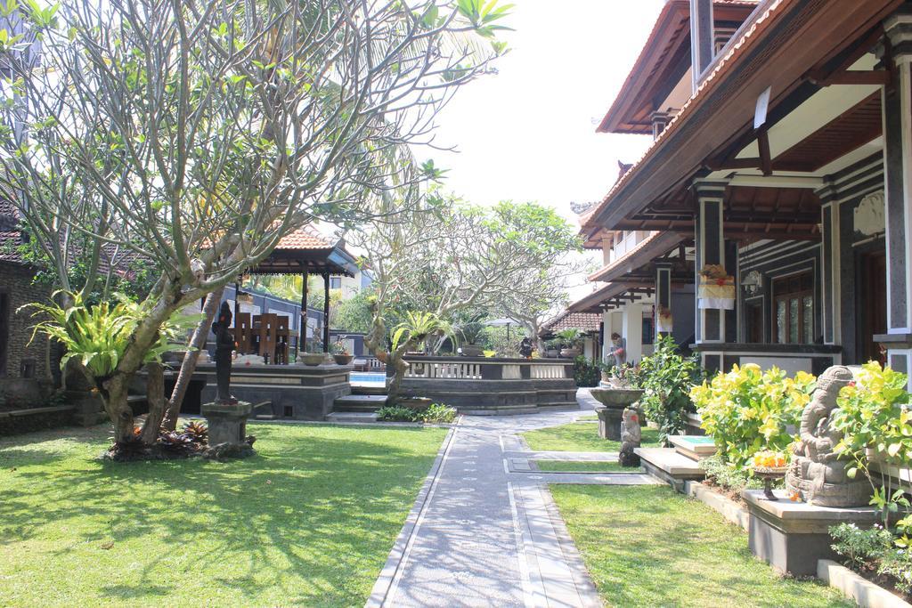 Sagitarius Inn Ubud Esterno foto